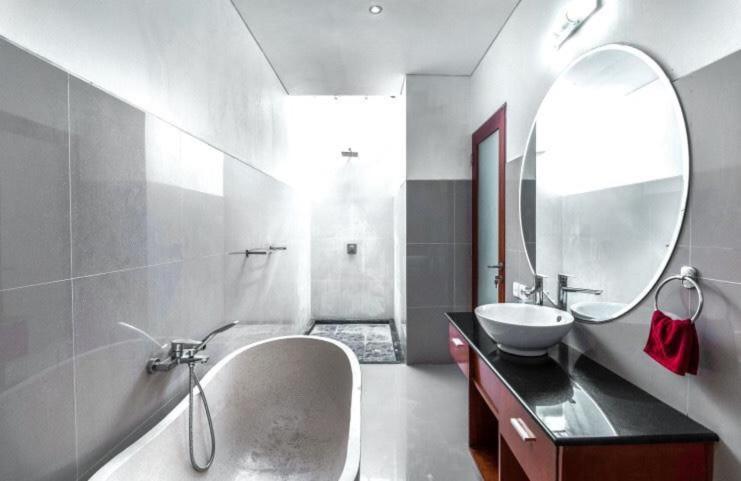 Villa Angel 2 - Canggu Shortcut, Staff Included מראה חיצוני תמונה